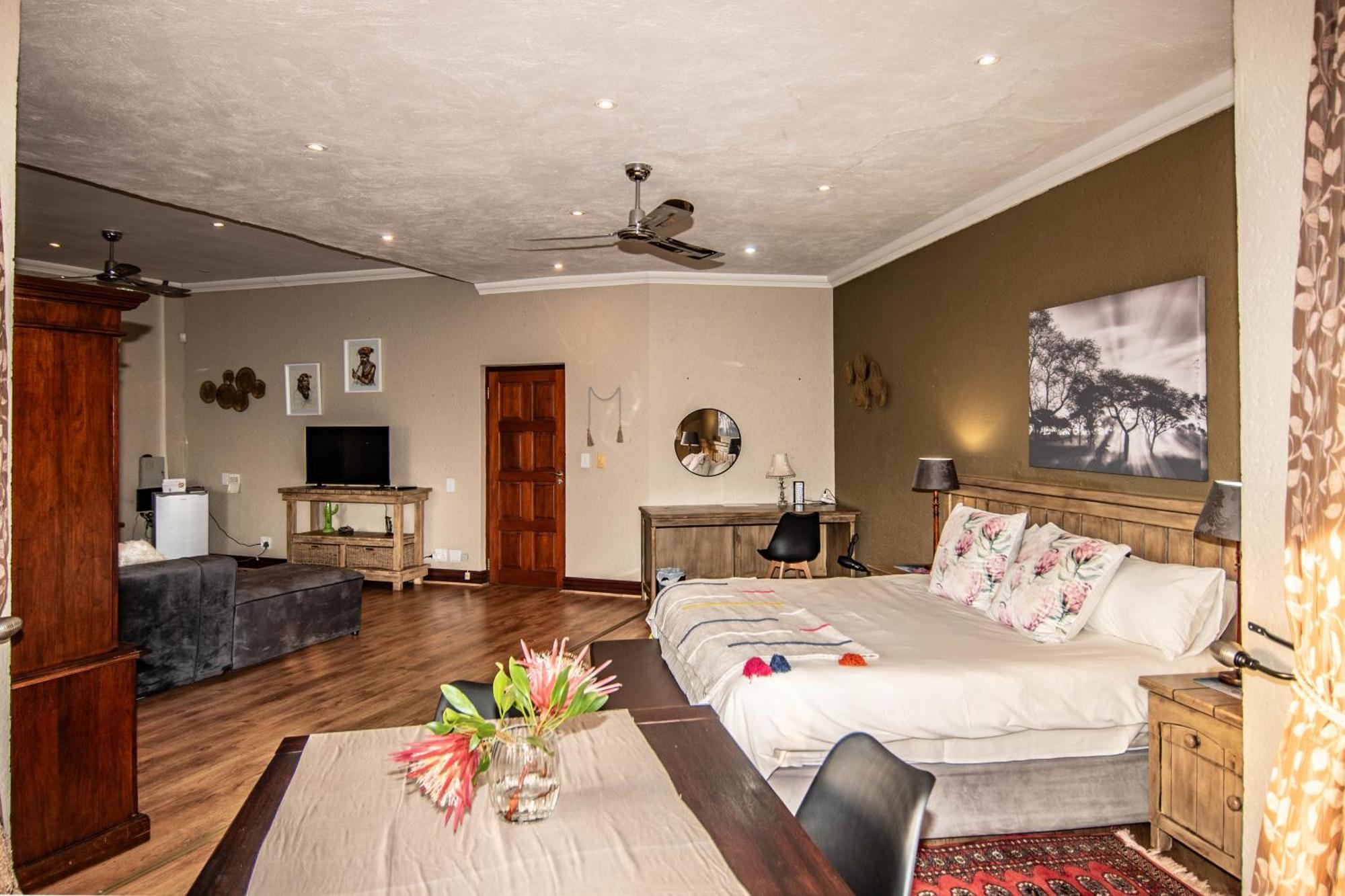 7 Saint Andrew Hotell White River Exteriör bild